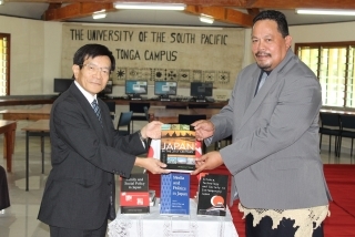 H.E.Mr.ISHII Tetsuya and Dr. Robin Havea